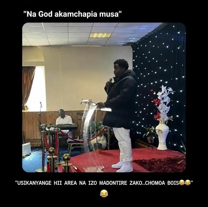 Na God akamchapia Musa.."usikanyange hii area na hizo madontire zako..chomoa bois...🤣🤣